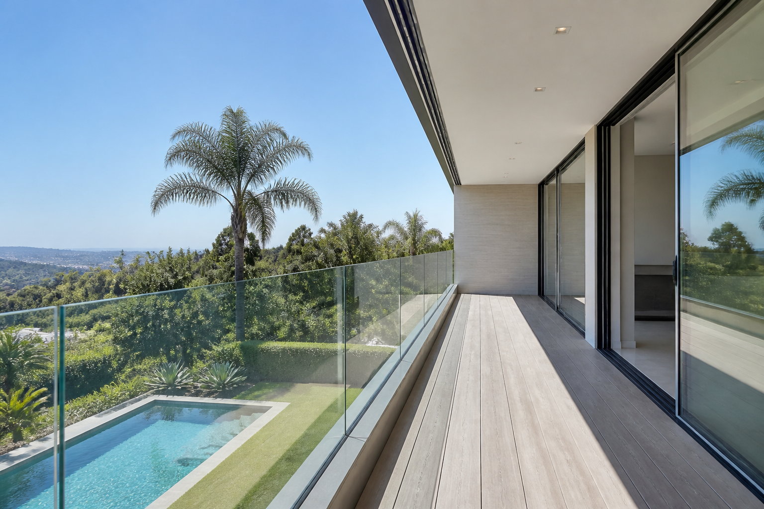 VLX 120 Glass Railing System in Three Lakes, FL | Sightline Windows & Doors Three Lakes - detail 4